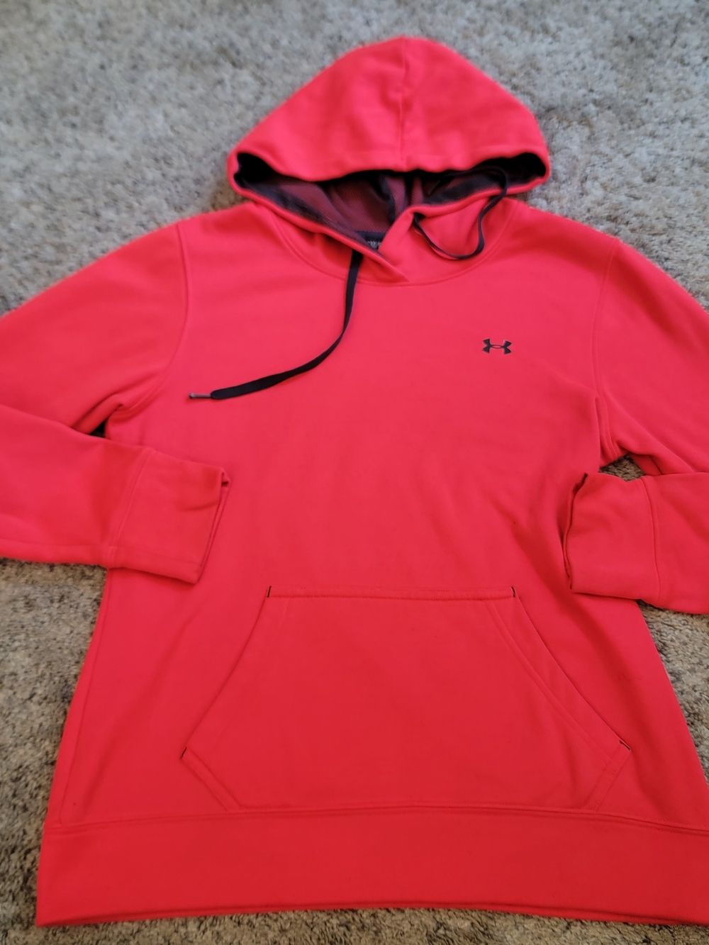 Under Armour Women's Red Hooded Sweatshirt Small